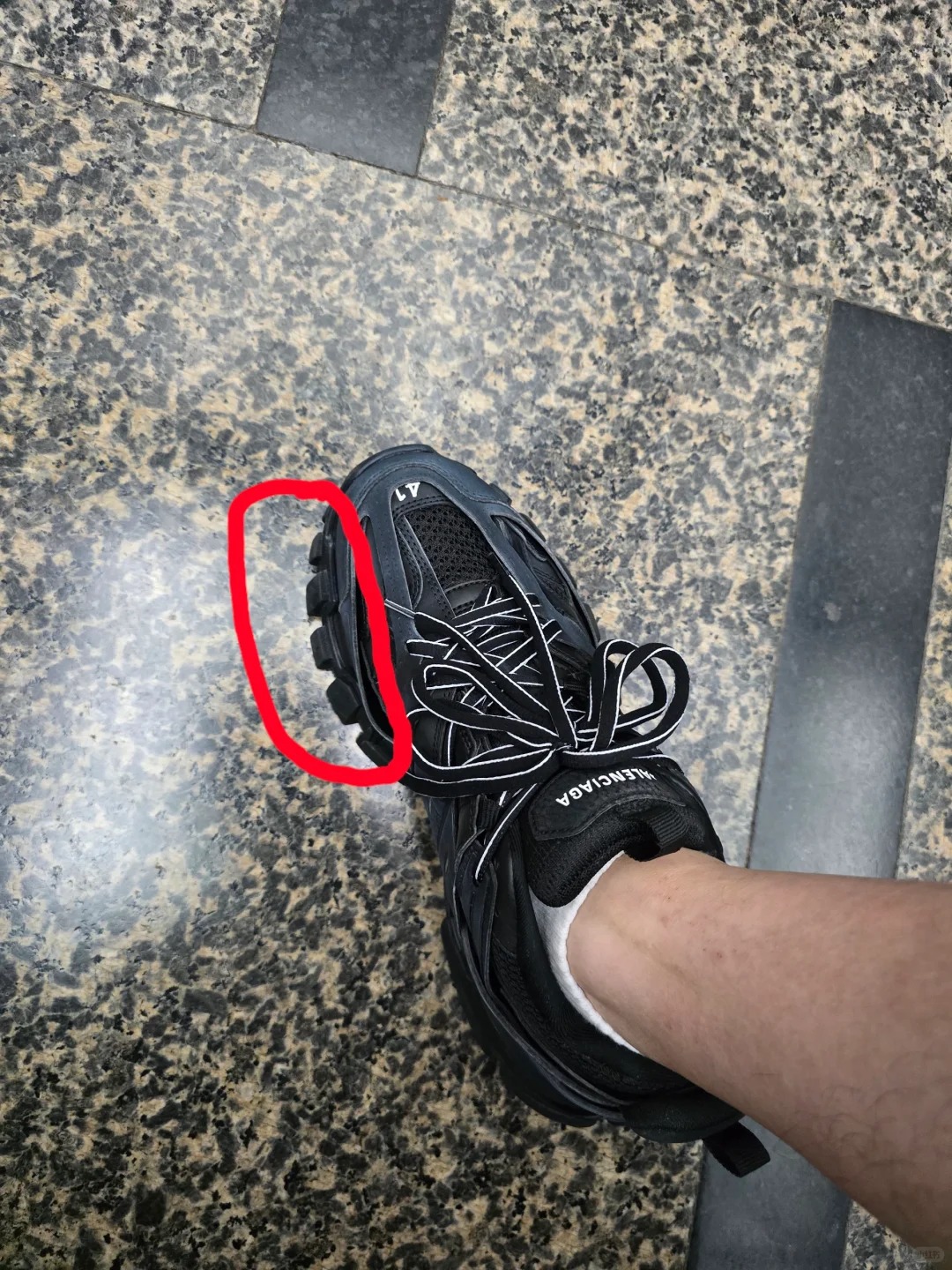 Balenciaga Track LED Black 555032 W1GB7 1000 review Emma 01