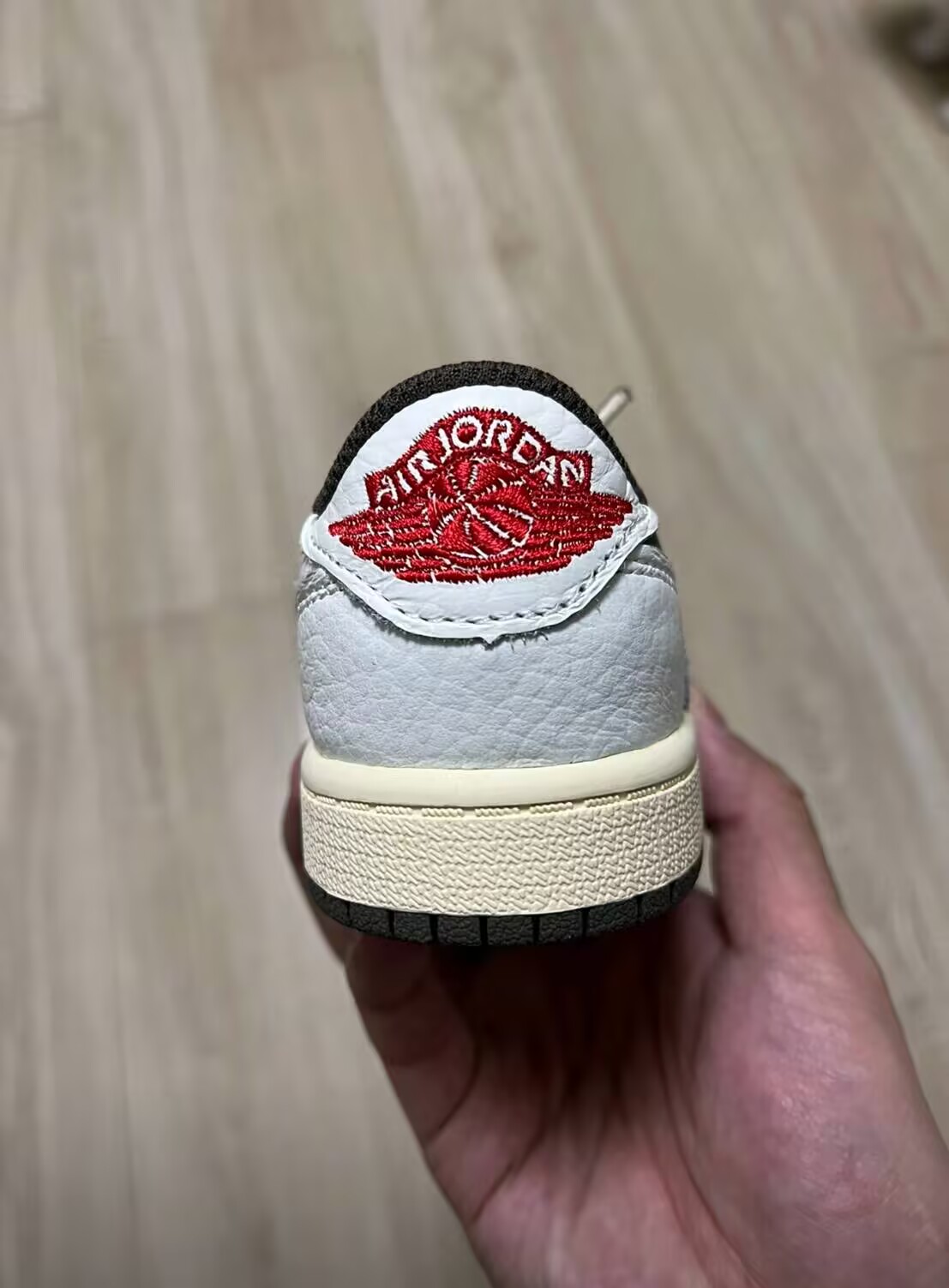 Travis Scott x Air Jordan 1 Low White Brown Barb DM7866-162 review liamwest 01