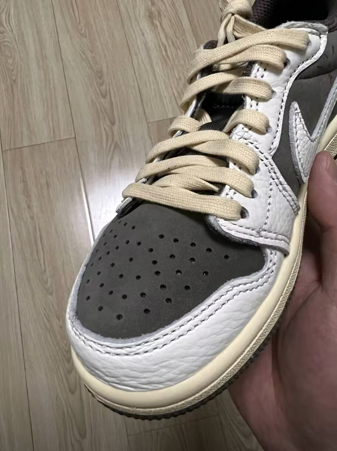 Travis Scott x Air Jordan 1 Low White Brown Barb DM7866-162 review liamwest 00