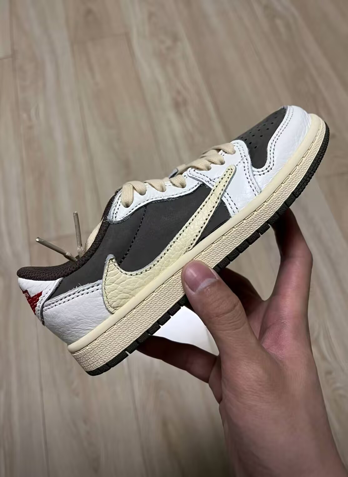 Travis Scott x Air Jordan 1 Low White Brown Barb DM7866-162 review liamwest 02