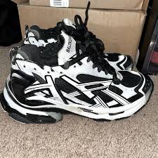 Balenciaga Runner Black White 677403W3RB29010 review Miller 00