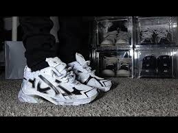 Balenciaga Runner Black White 677403W3RB29010 review Garcia 00