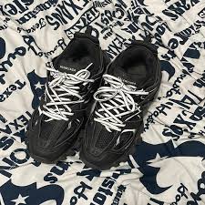 Balenciaga Track Led Black And White 542023 W1GB1 2045 review William 01
