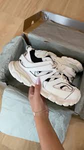 Balenciaga Track Led White Black  542023 W3AC1 9010 review Alexander 01