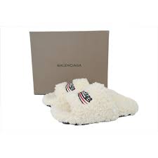 Balenciaga Furry White Coke Label 698525 W1N31 0533 review David
