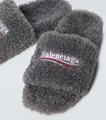 Balenciaga Furry Bright Grey 698525 W1N31 8858 review 0