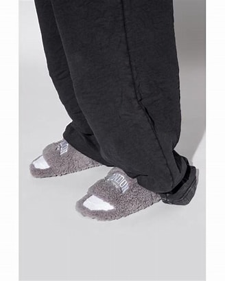 Balenciaga Furry Bright Grey 698525 W1N31 8858 review 0