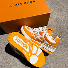 LOUIS VUITTON LV Skate Tangerine Peel review 1