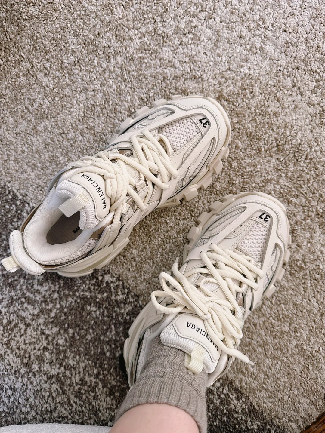 Balenciaga Track Sneaker Beige 542436 W1GB5 4162  review David 01