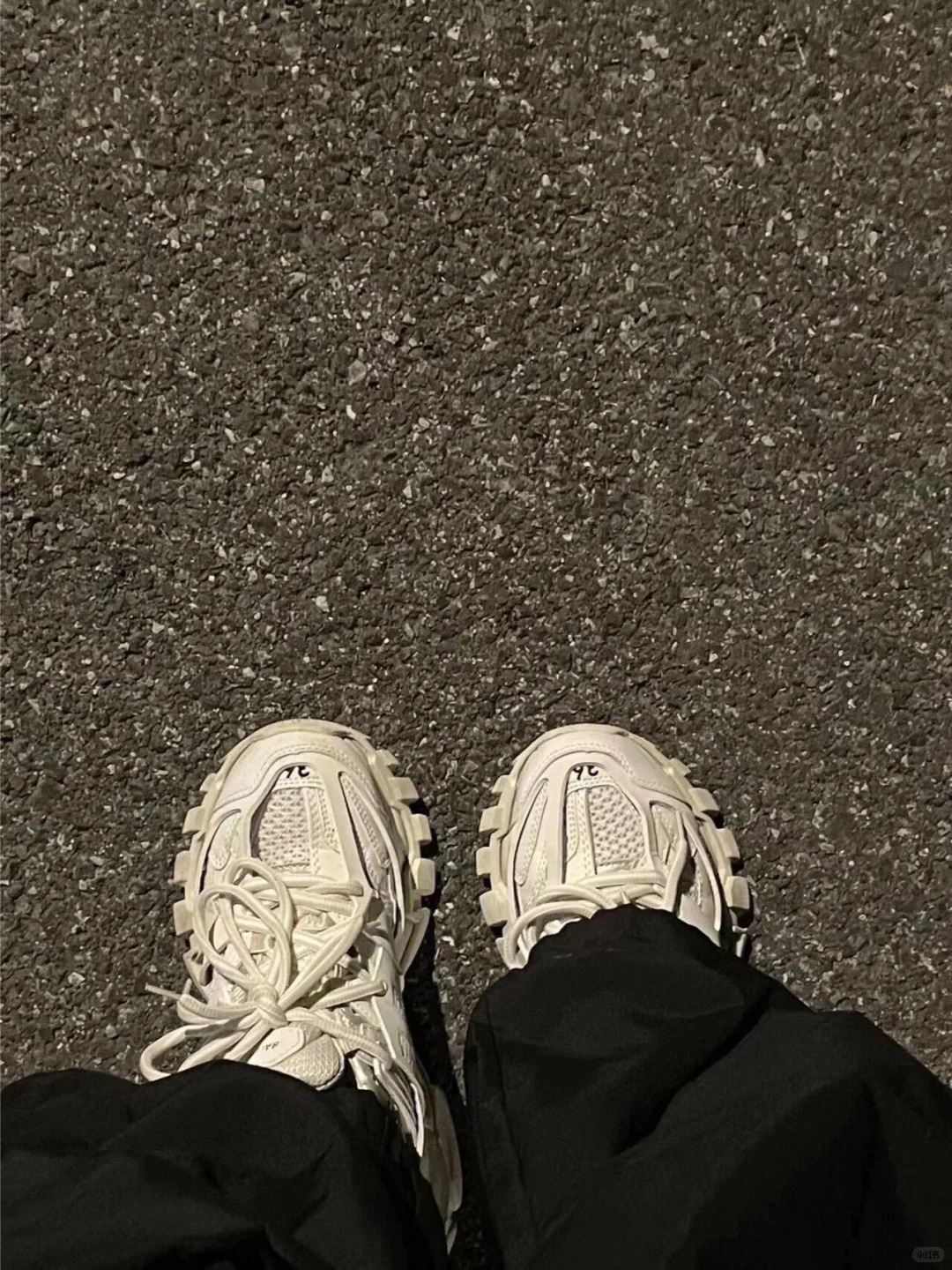 Balenciaga Track Sneaker Beige 542436 W1GB5 4162  review Isabella 00