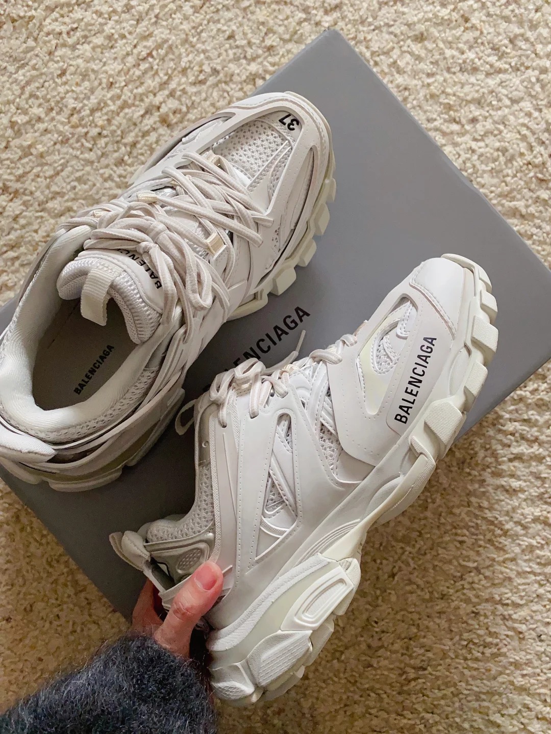 Balenciaga Track Sneaker Beige 542436 W1GB5 4162  review Mia 01
