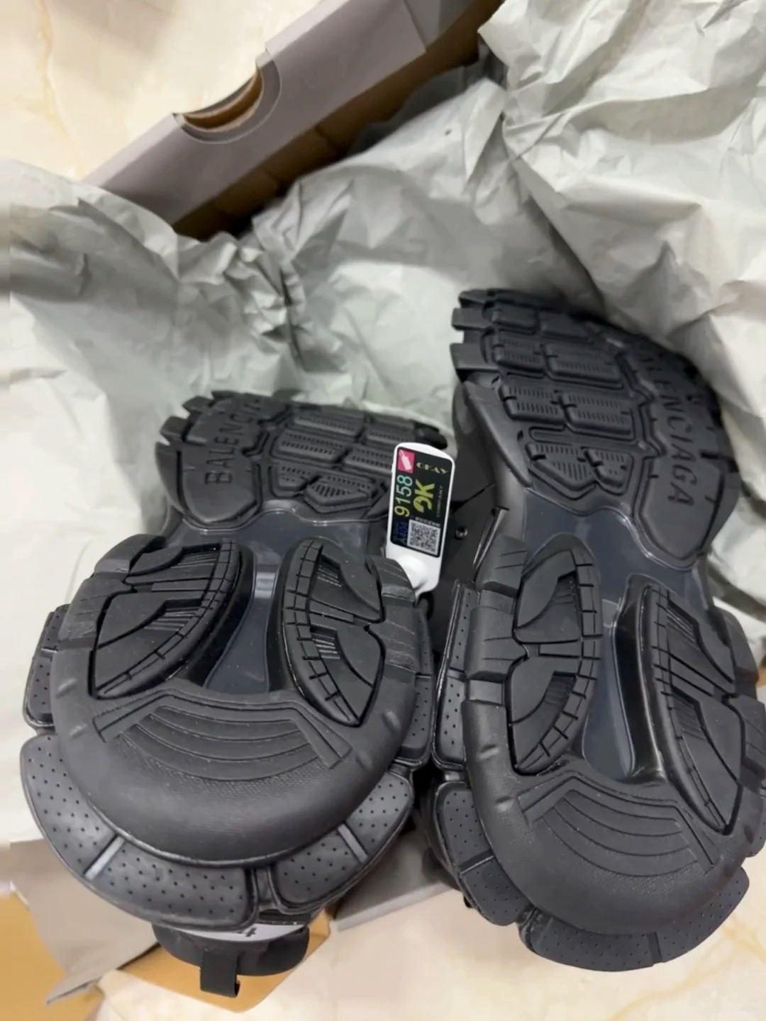 Balenciaga Track LED Black 555032 W1GB7 1000 review Levi