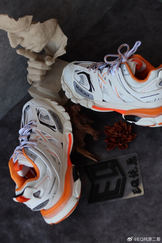 Balenciaga Track White Orange Black 542436 W1GB1 9059 Without LED review Benjamin 01