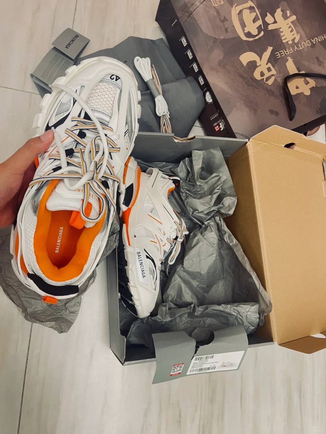 Balenciaga Track White Orange Black 542436 W1GB1 9059 Without LED review Austin