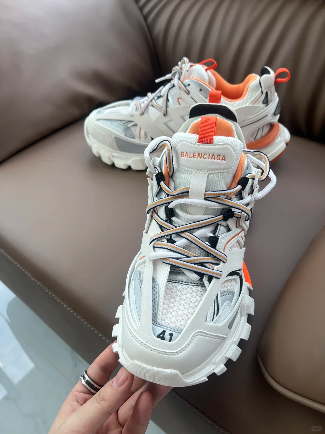 Balenciaga Track White Orange Black 542436 W1GB1 9059 Without LED review Victoria 01