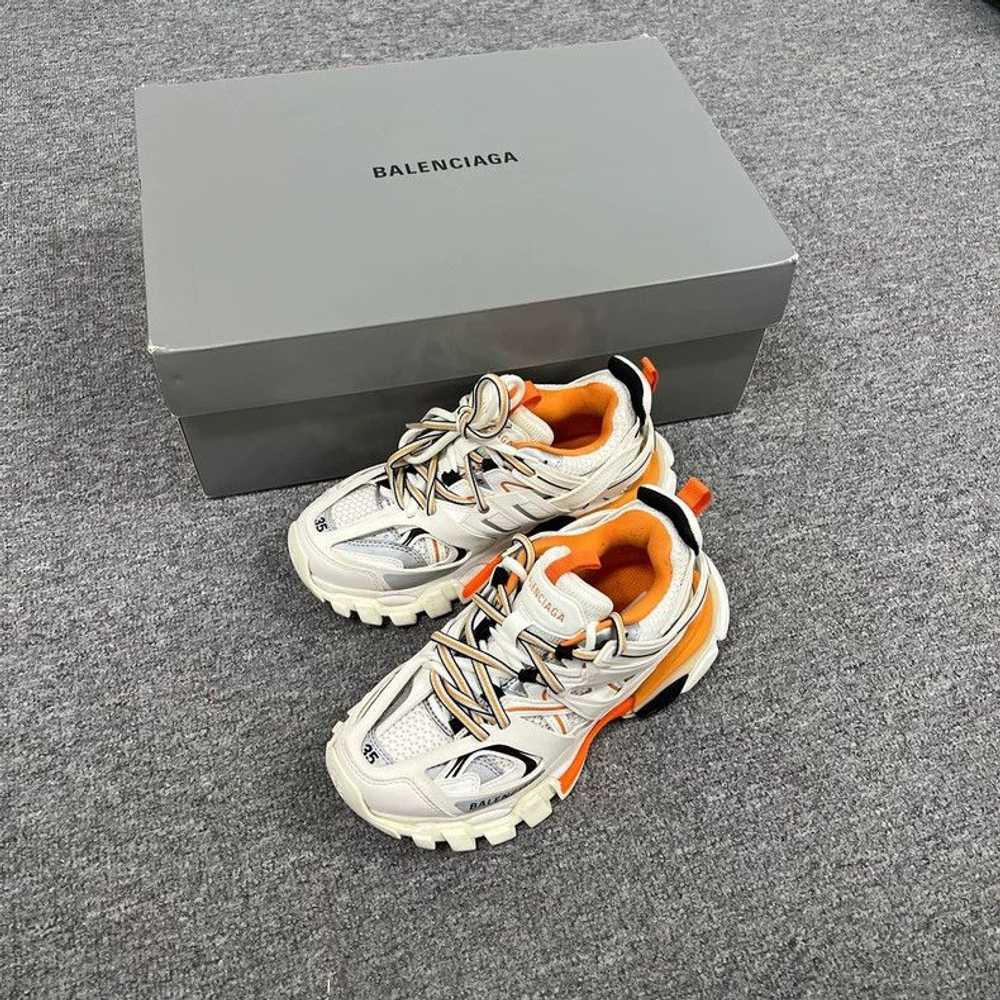 Balenciaga Track Led White Orange 542436 W1GB7 9059 review Gabriel 01