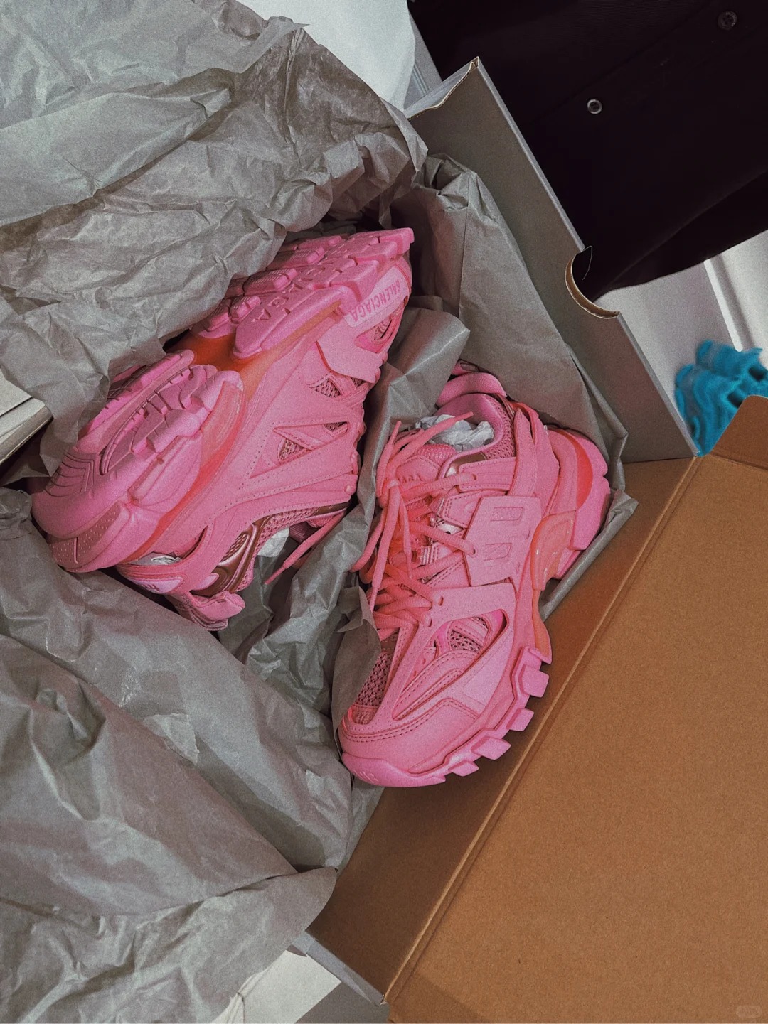 Balenciaga Track Pink 542436 W2LA1 5842 Without LED review Edward 00
