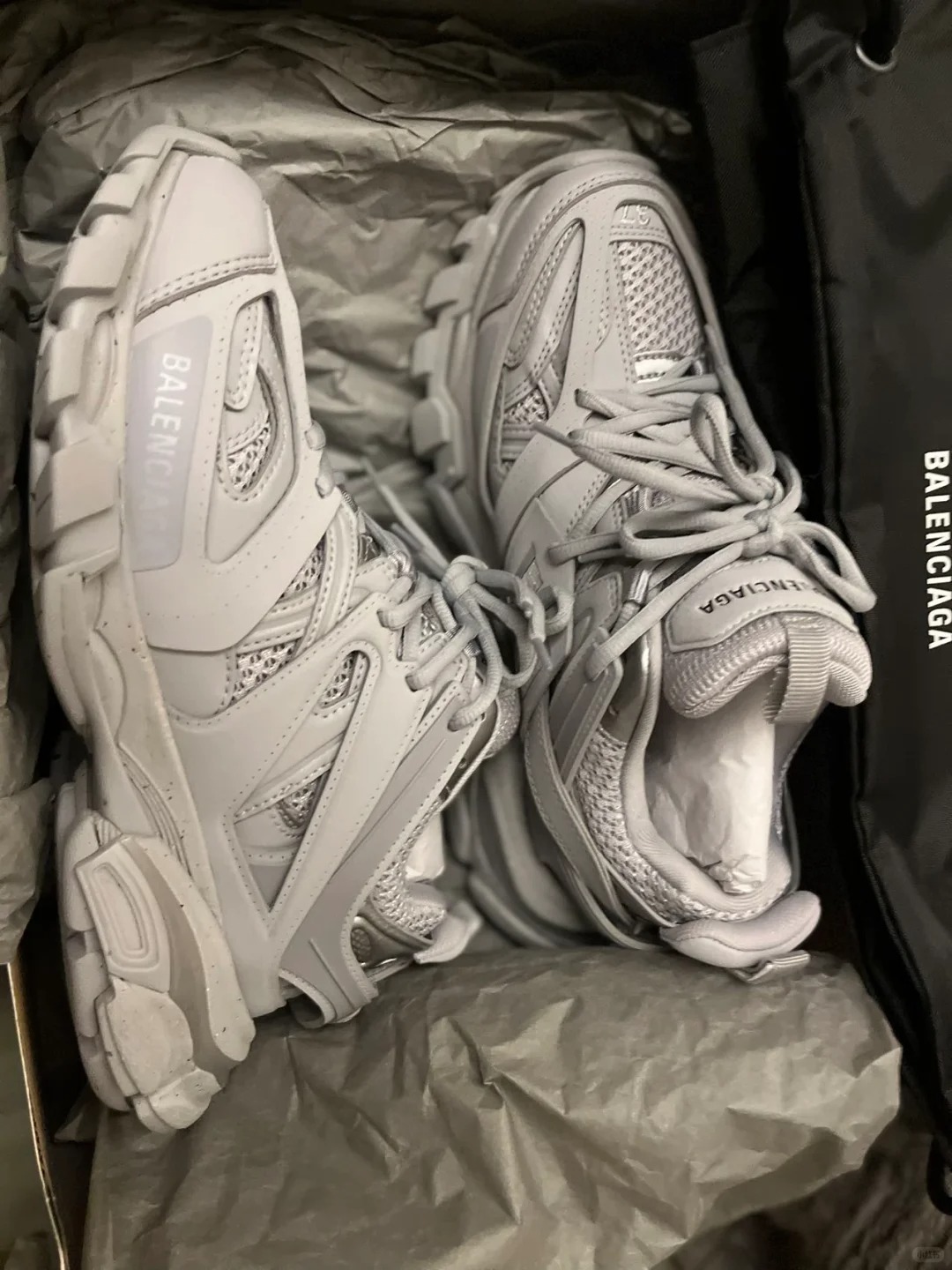 Balenciaga Track Grey 542023 W2LA1 3253 Without LED review Rebecca 00