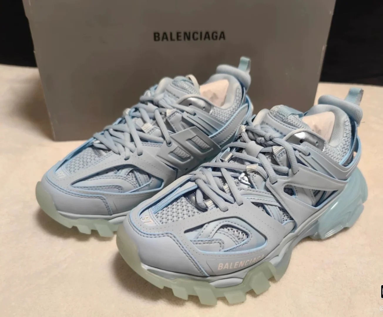 Balenciaga Track Led Light Blue 542436 W2LA1 4800 review ‌Nancy 00