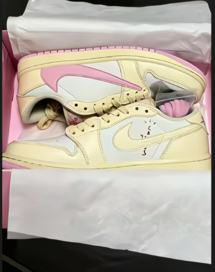 Travis Scott x Air Jordan 1 Retro Low OG 'Shy Pink' IQ7604-100  review Shirly 01