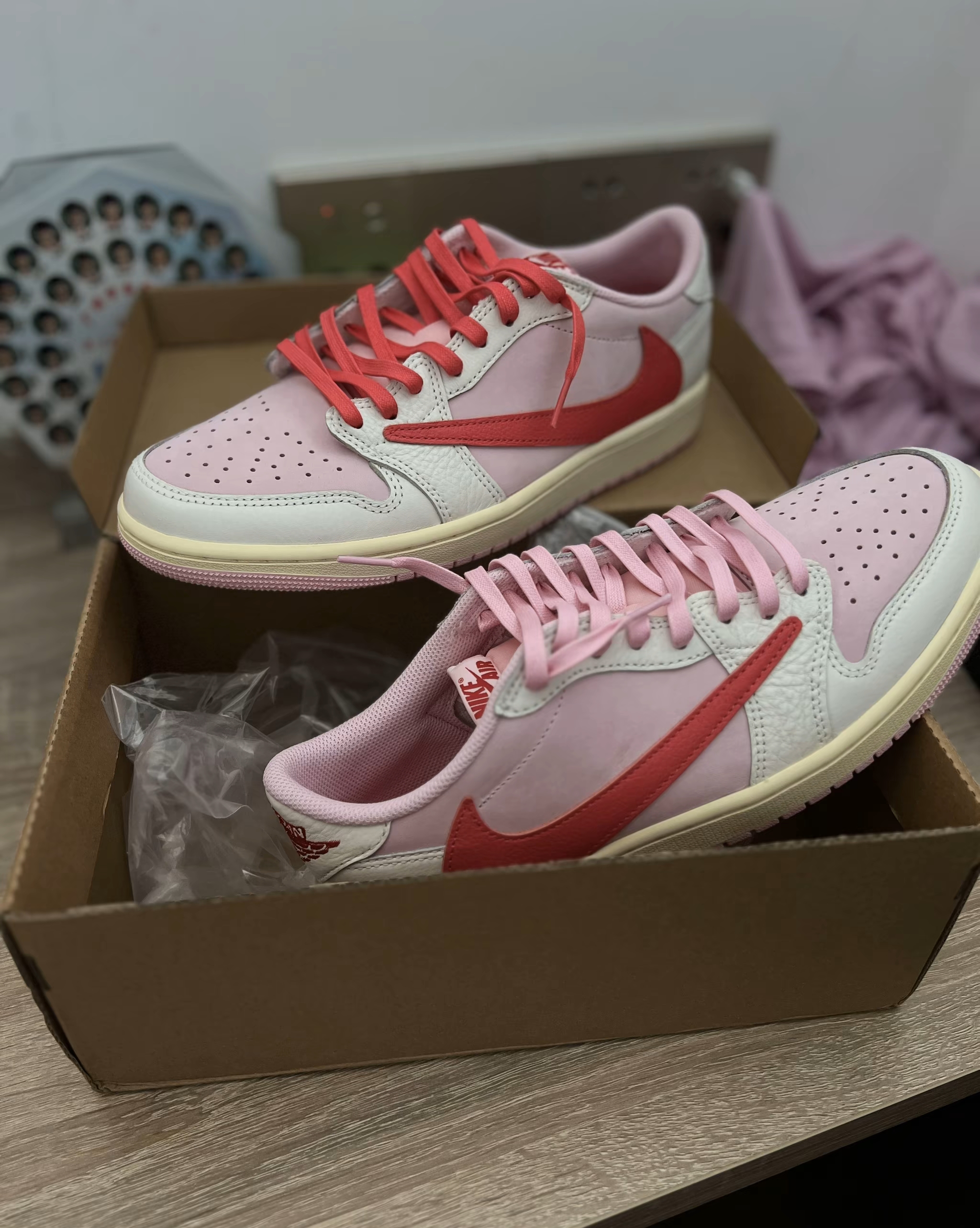 Travis Scott x Air Jordan 1 Low Red Low Hook Tropic Pink  IQ7604-101 review nmiya