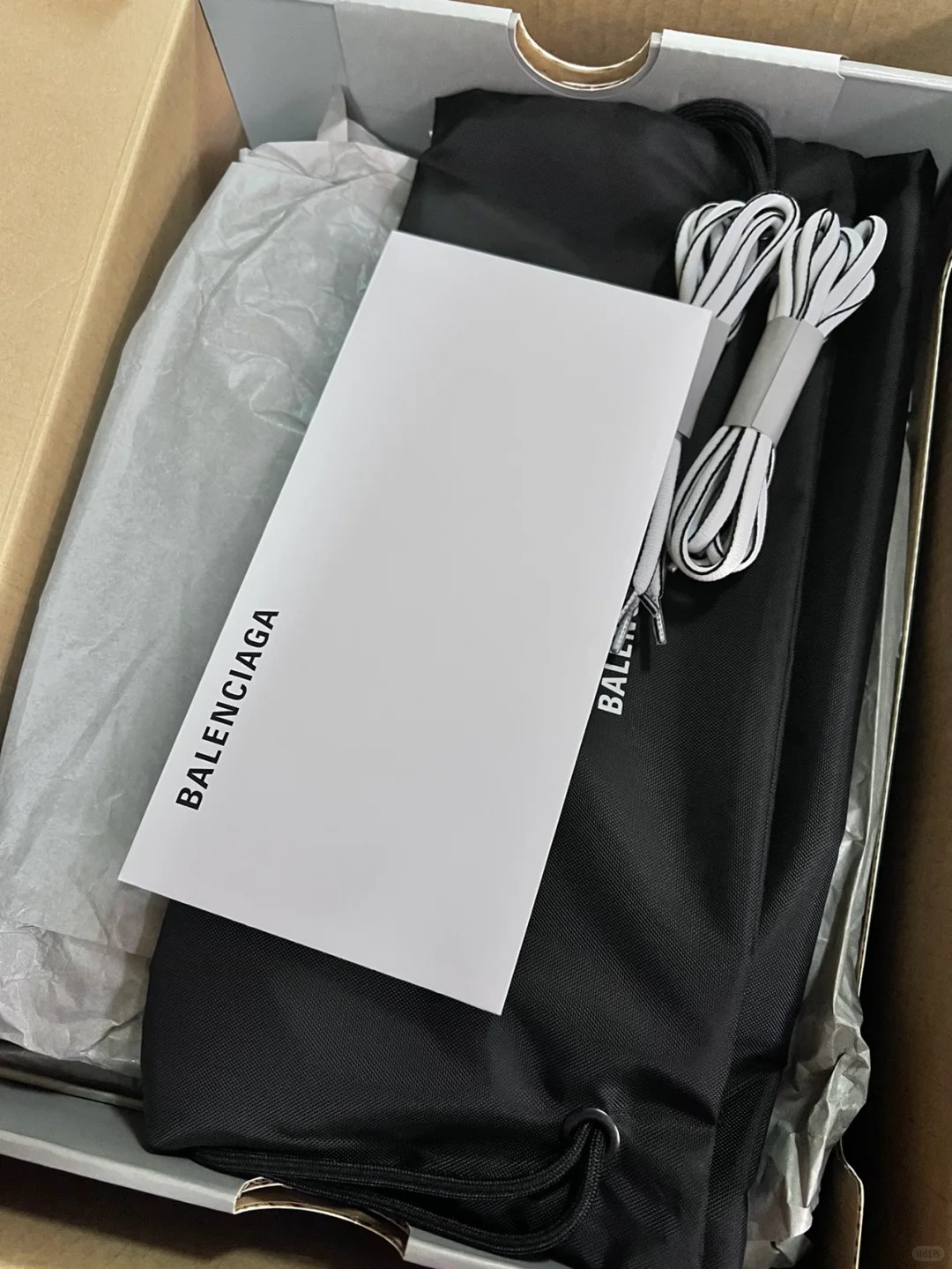 Balenciaga Track Led White Black  542023 W3AC1 9010 review Justin 01
