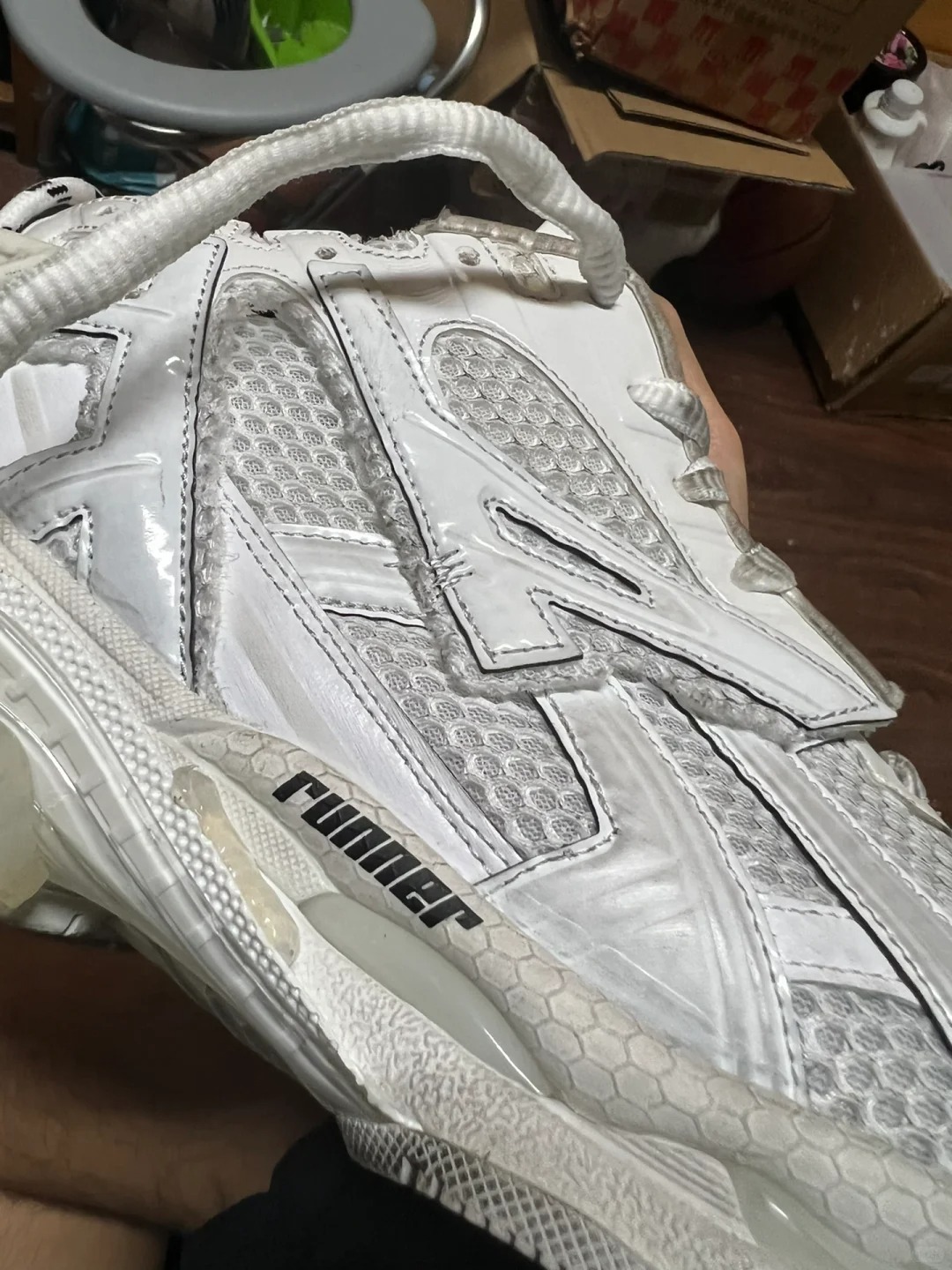 Balenciaga Runner All White (LED）0677402 W3RA1 9000  review Taylor