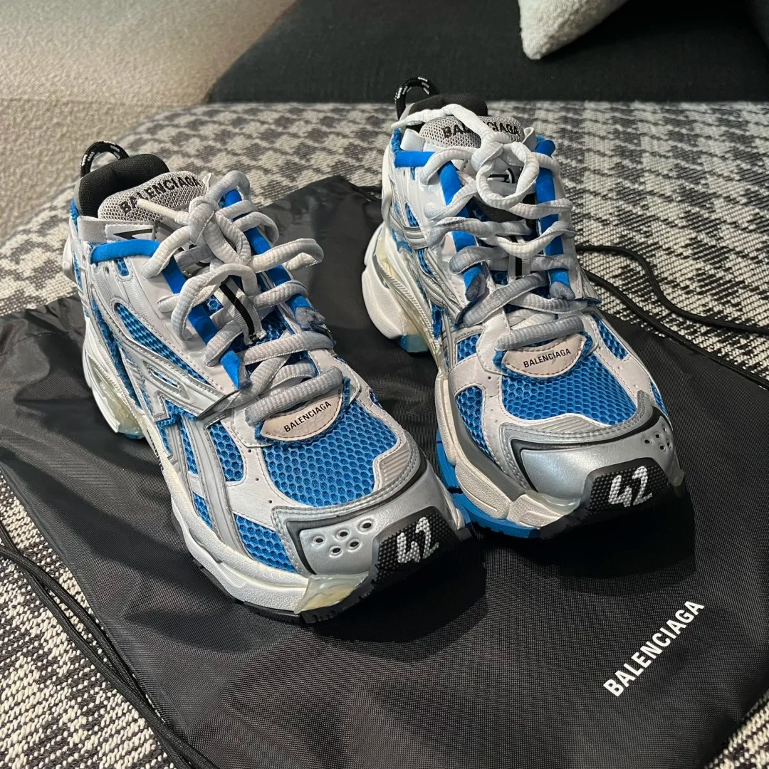 Balenciaga Runner White Blue 677403 W3RB3 4912  review Smith