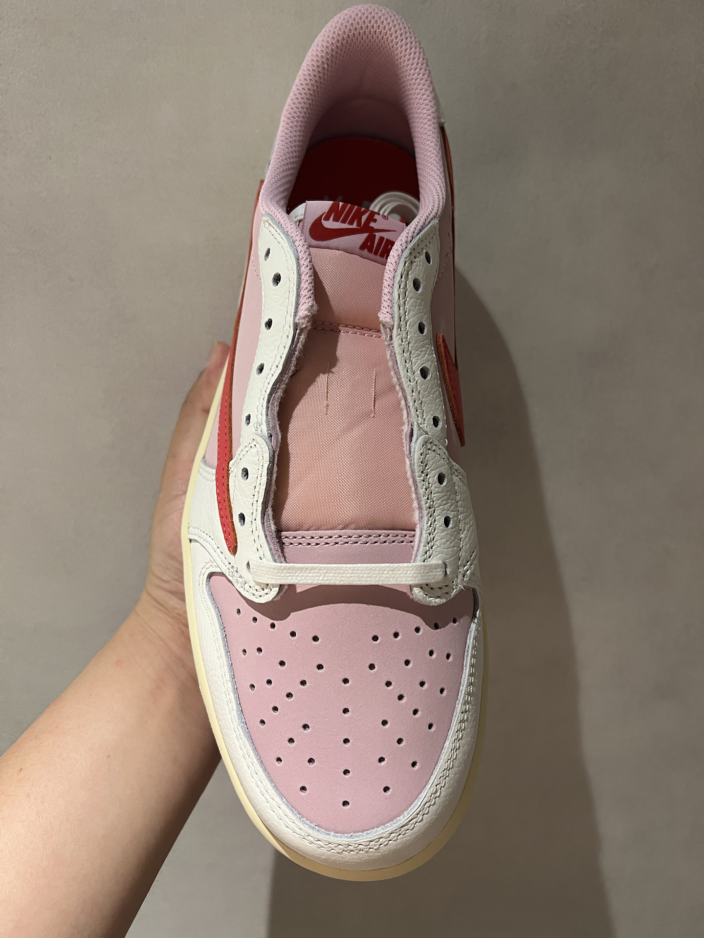 Travis Scott x Air Jordan 1 Low Red Low Hook Tropic Pink  IQ7604-101 review jisoso 02