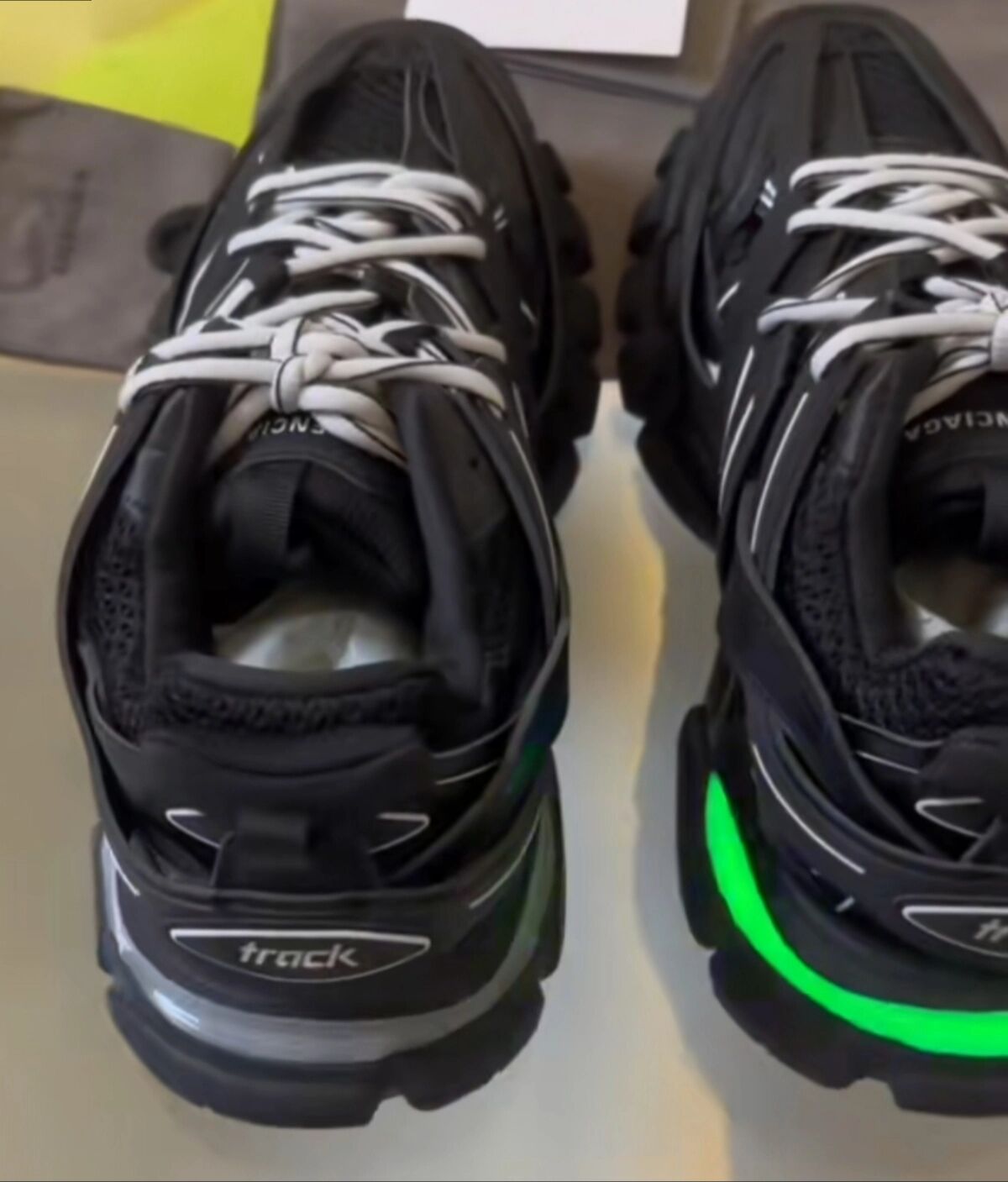 Balenciaga Track Led Black And White 542023 W1GB1 2045 review Savannah 01
