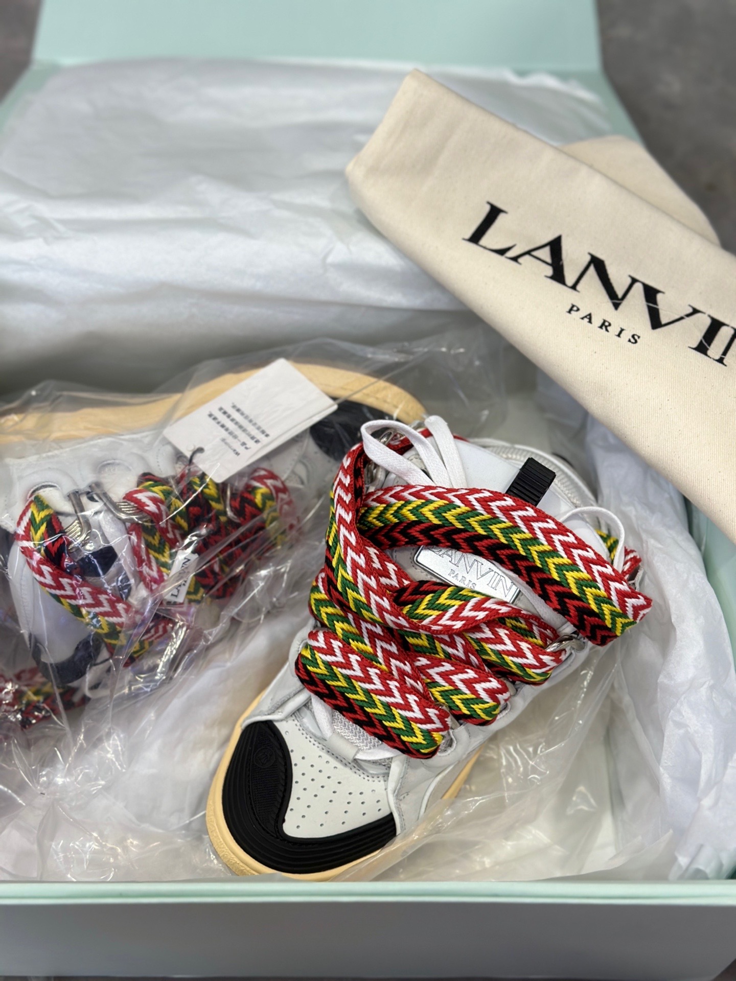 LANVIN White White And Black review vgyuhffd 00