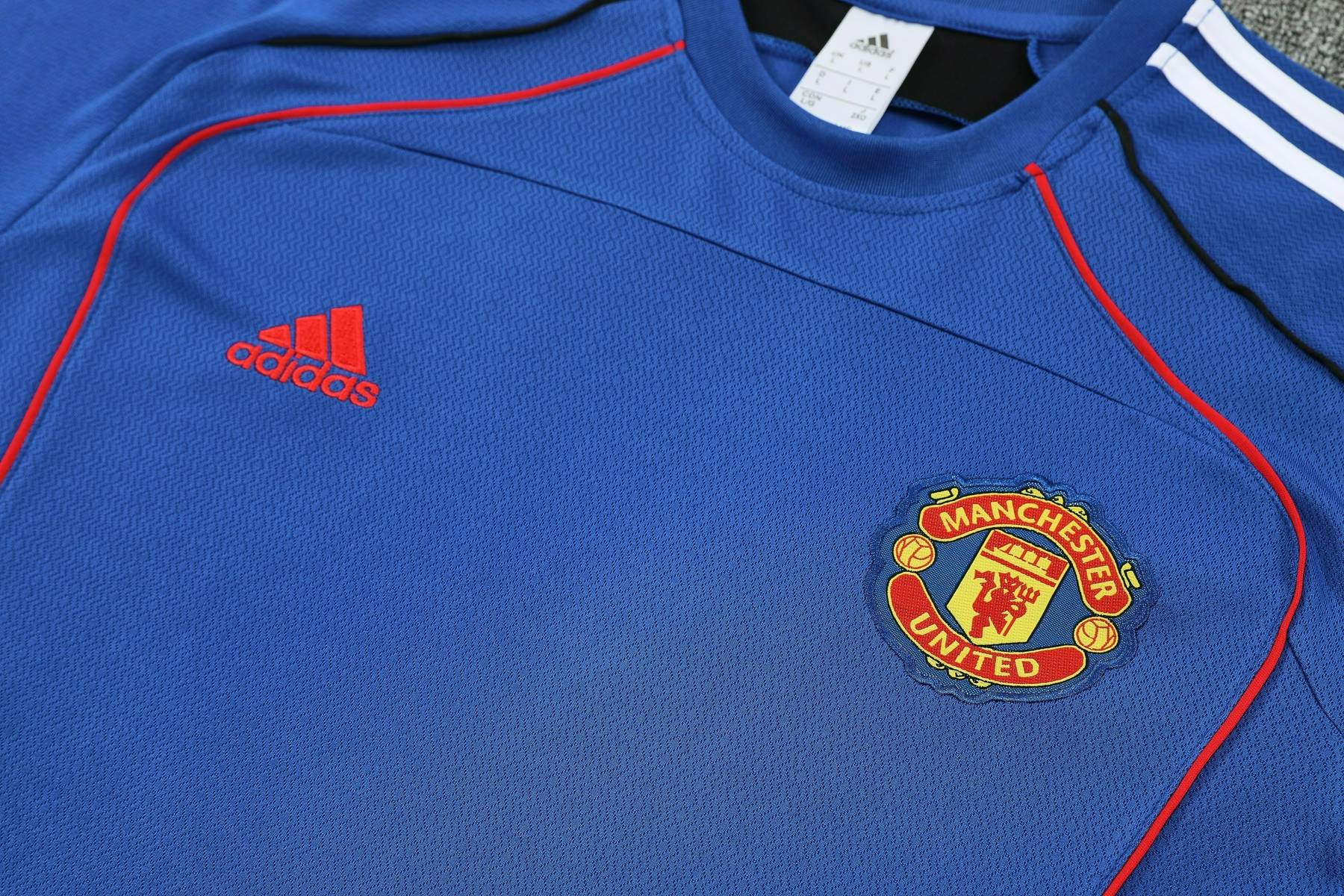 Conjunto de Treinamento Manchester United  Temporada 2025/2026 Azul