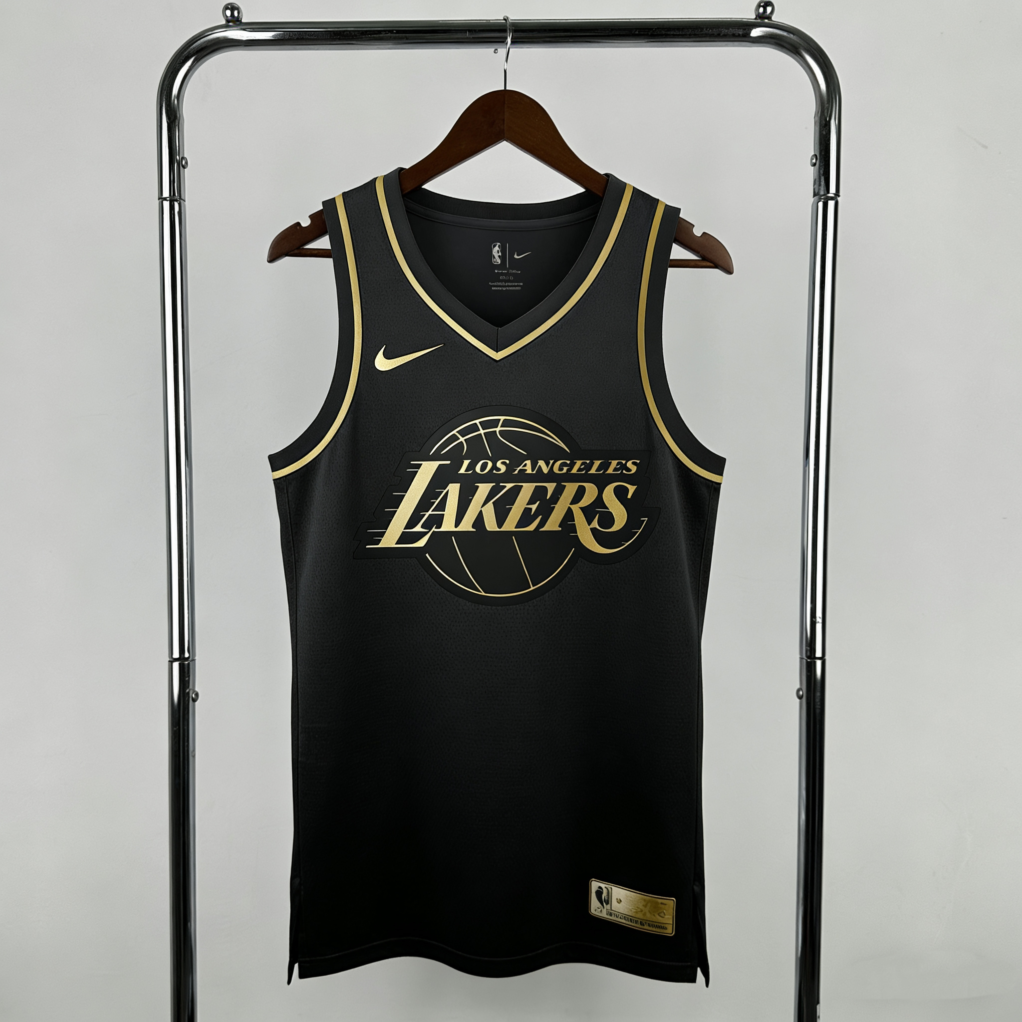 Los Angeles Lakers preto dourado Camiseta Don?i? no 77 