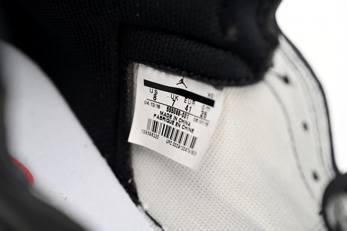 Air Jordan 1 High “Banned” 555088-001