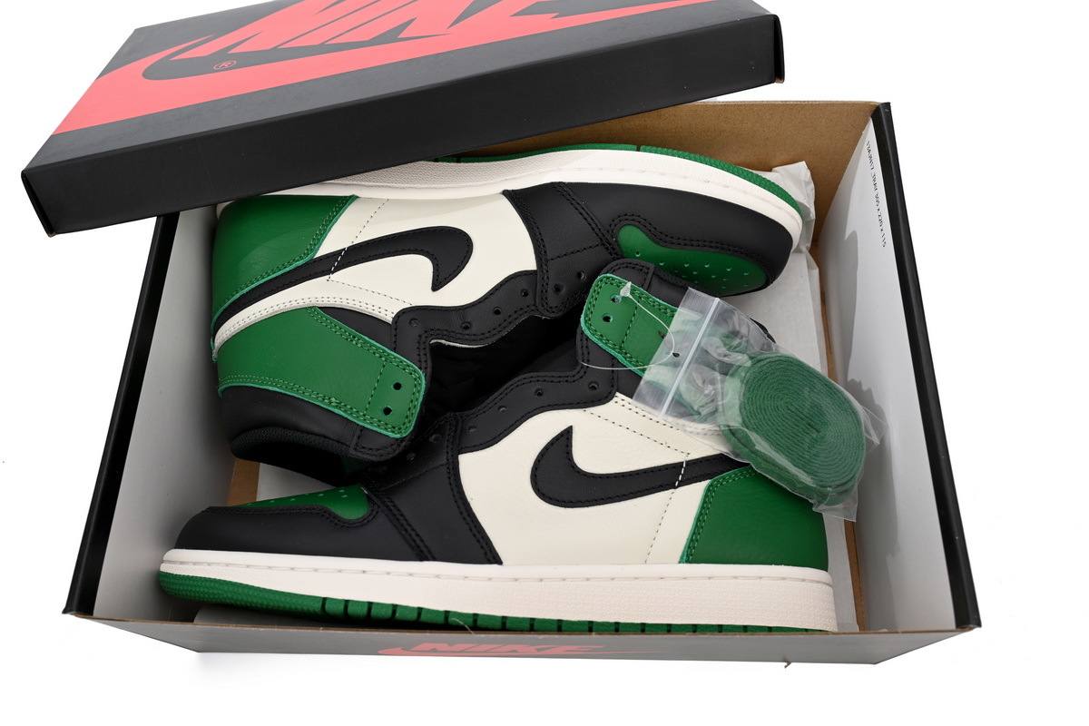 Air Jordan 1 High OG “Pine Green” 555088-302