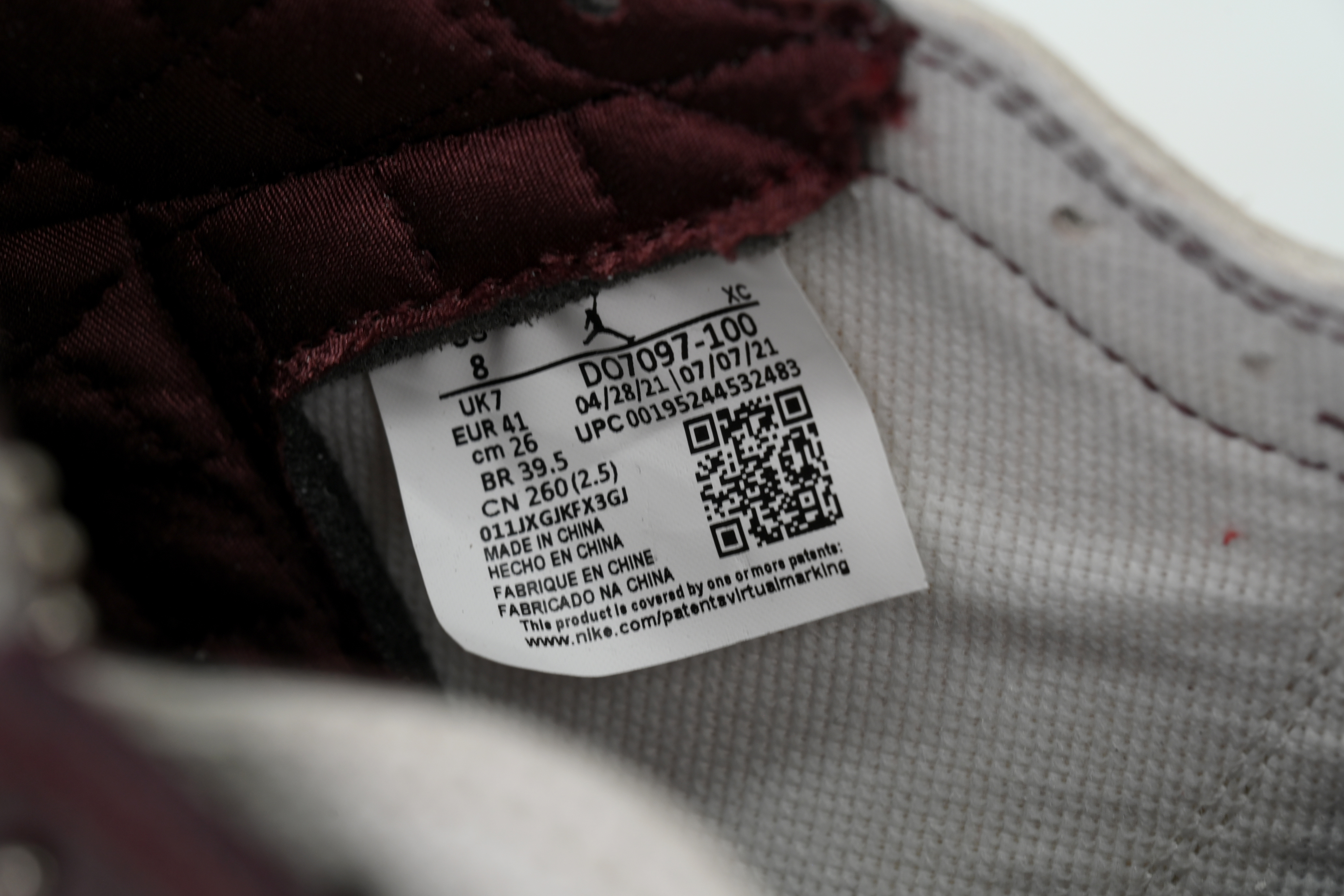 Air Jordan 1 High OG Grey Brown Snake Pattern DO7097-100