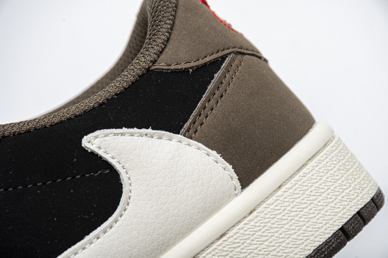 Air Jordan 1 Low “Travis Scott” CQ4277-001