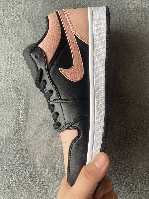 Air Jordan 1 Low Crimson Tint 553560-034