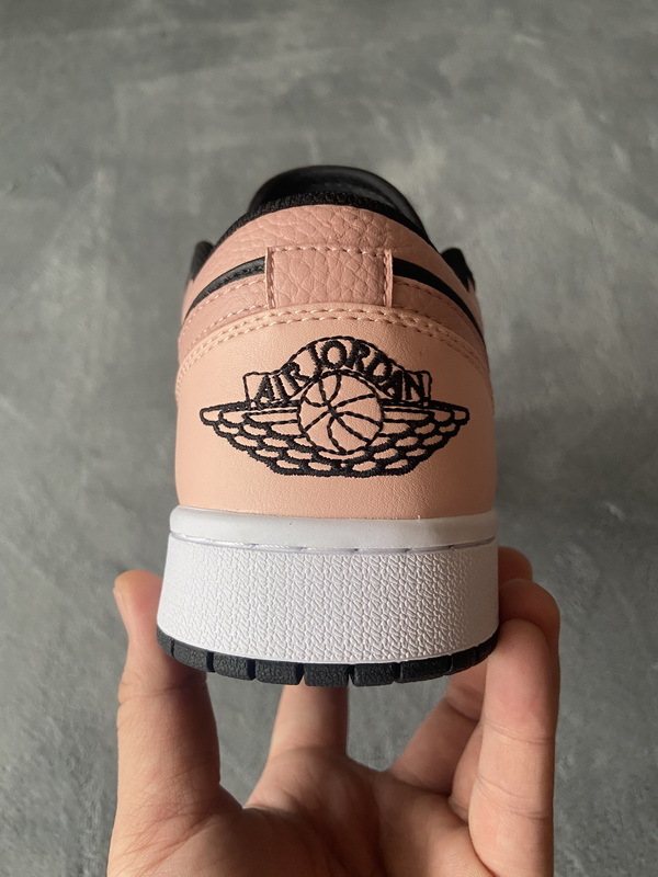 Air Jordan 1 Low Crimson Tint 553560-034