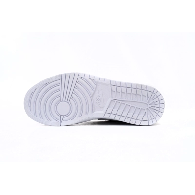 Air Jordan 1 Low Panda DC0774-100 02