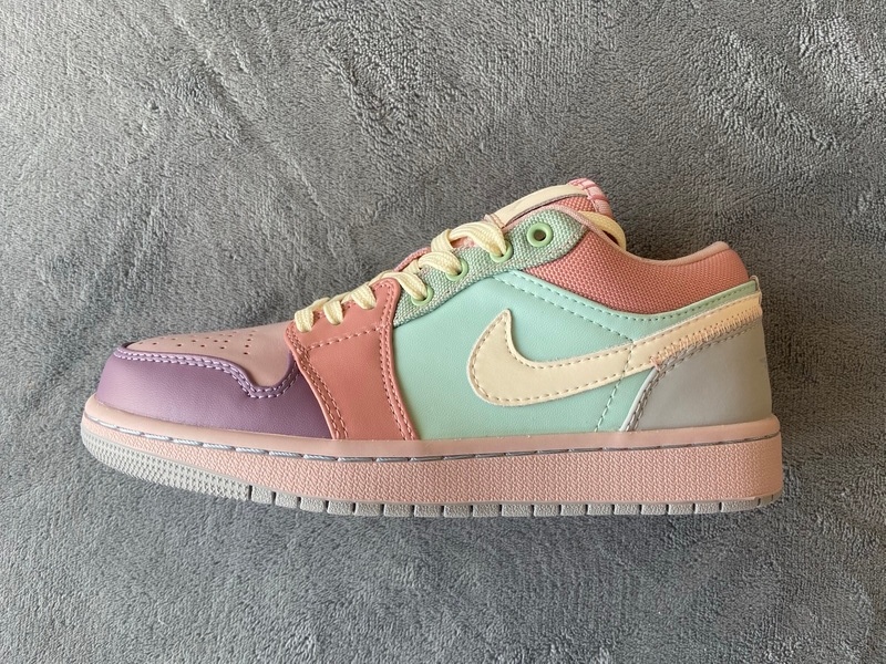 Air Jordan 1 Low SE Champagne DJ5196-615