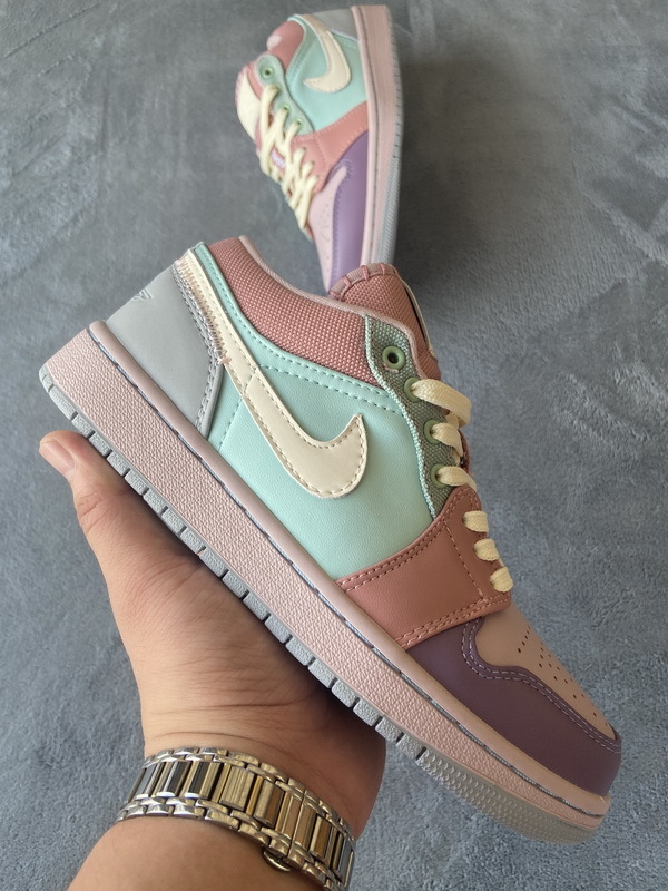Air Jordan 1 Low SE Champagne DJ5196-615