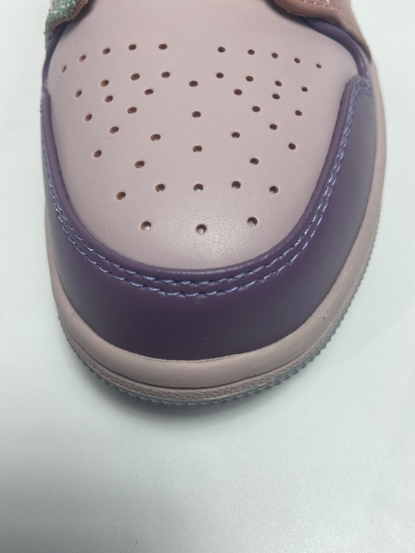 Air Jordan 1 Low SE Champagne DJ5196-615