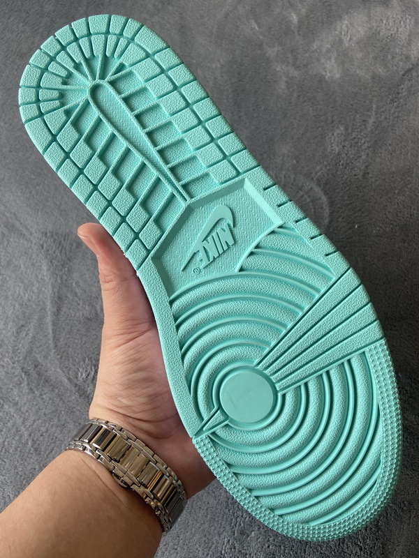 Air Jordan 1 Low SE Tropical Twist CK3022-301