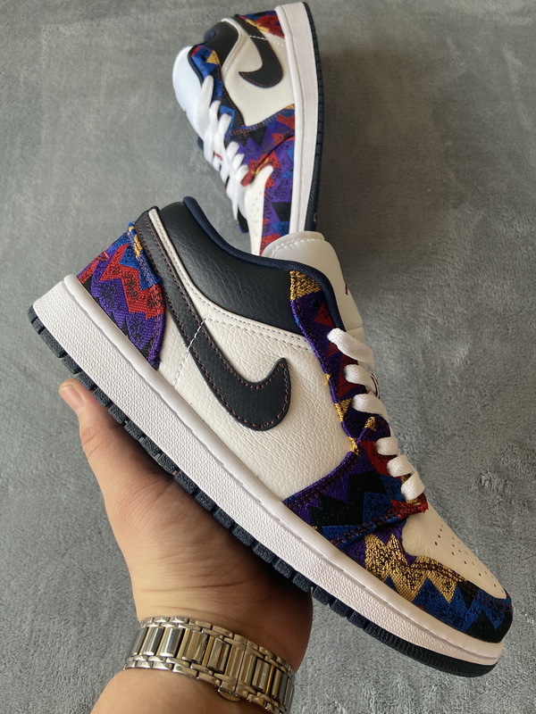 Air Jordan 1 Low Sweater CZ8659-100