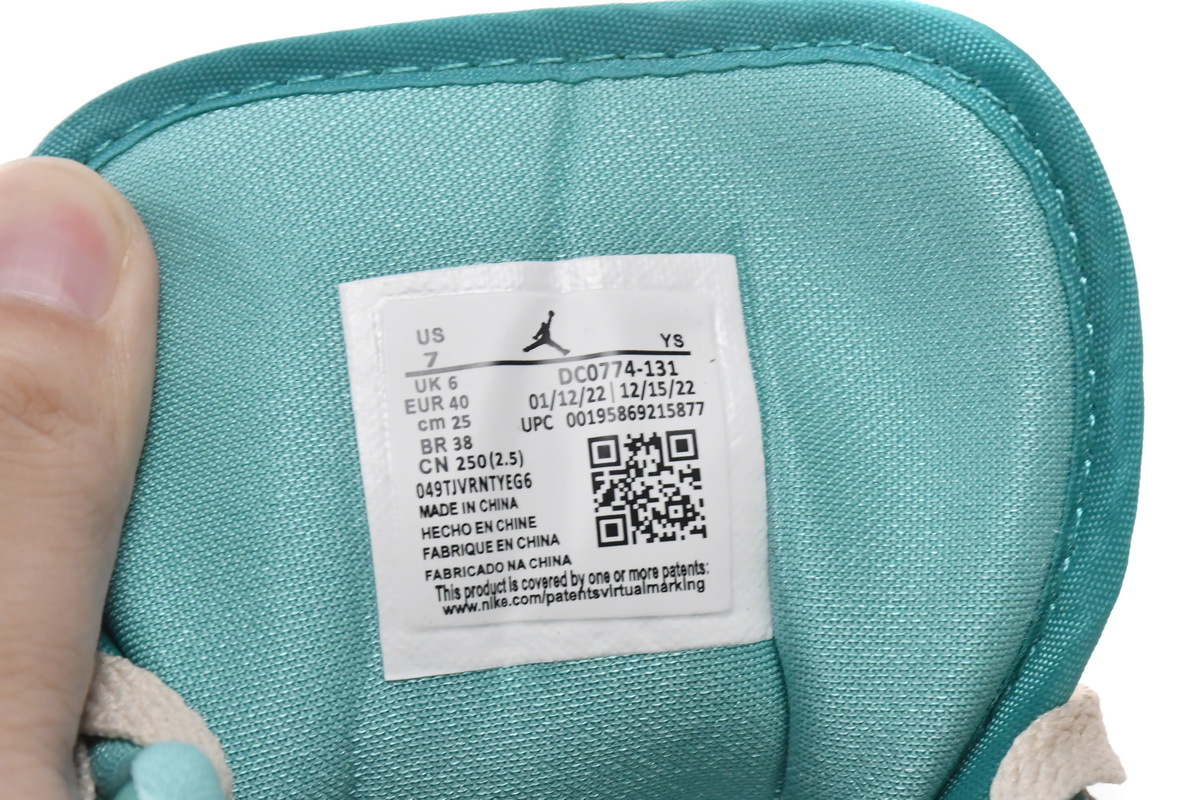 Air Jordan 1 Low Tropical Teal DC0774-131