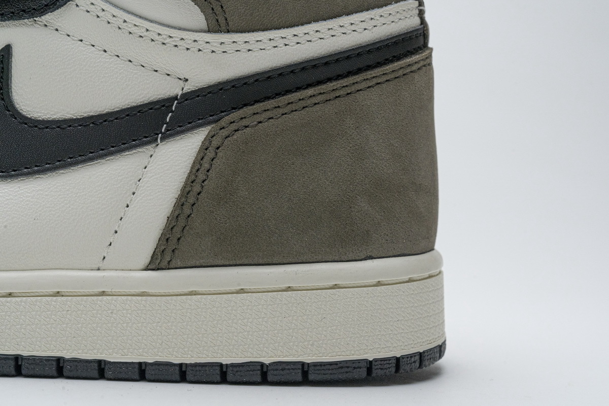 Air Jordan 1 Retro High OG 'Dark Mocha' 555088-105