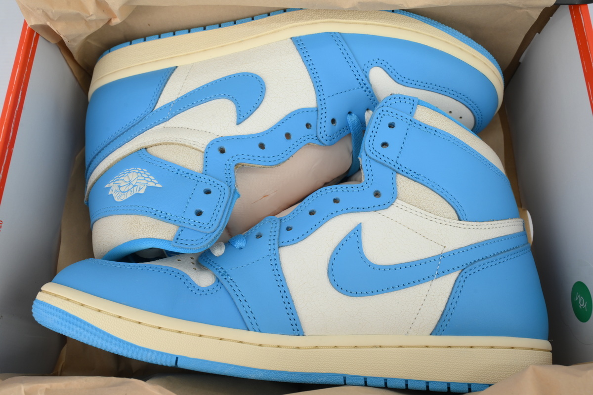 Air Jordan 1 Retro High OG 'UNC Reimagined' DZ5485-402