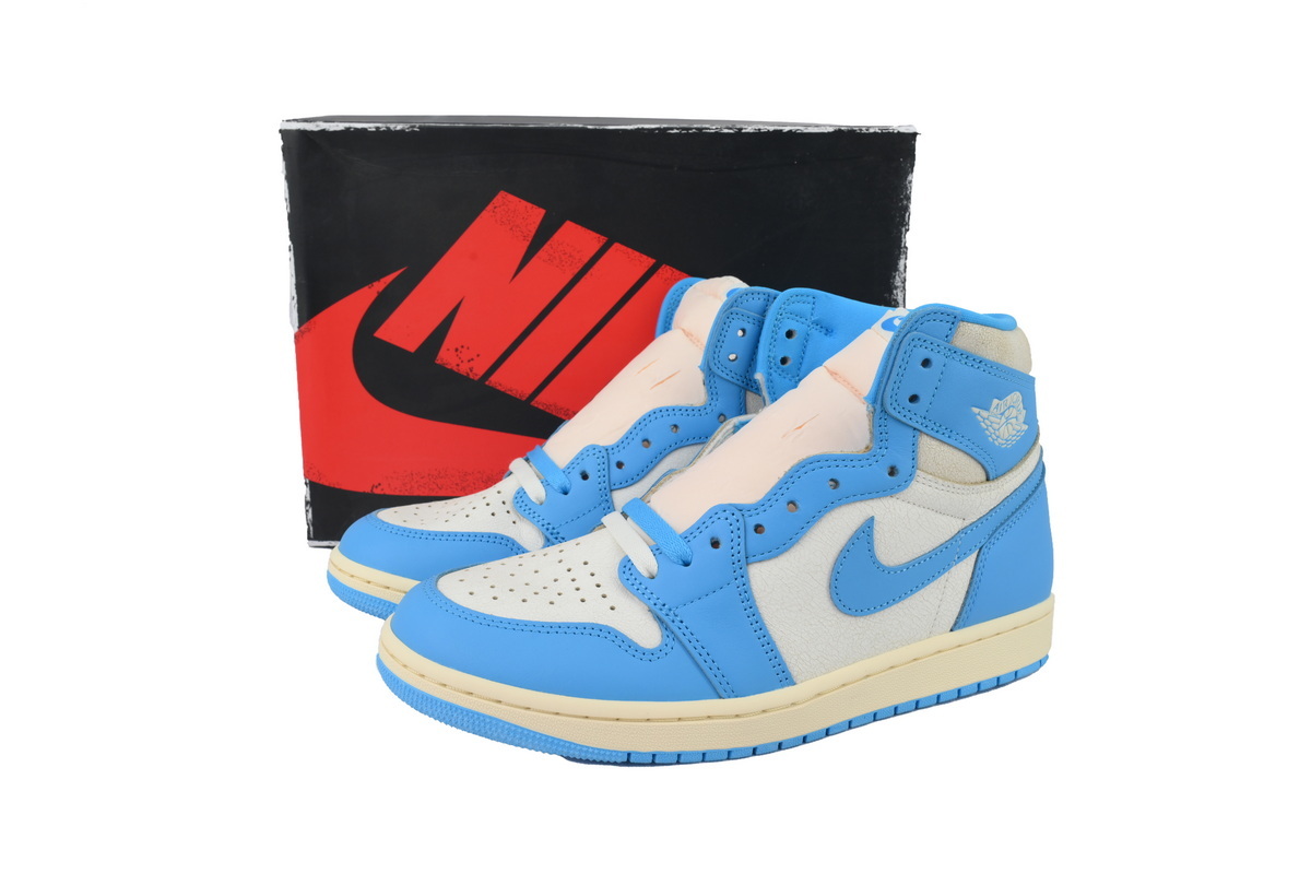 Air Jordan 1 Retro High OG 'UNC Reimagined' DZ5485-402
