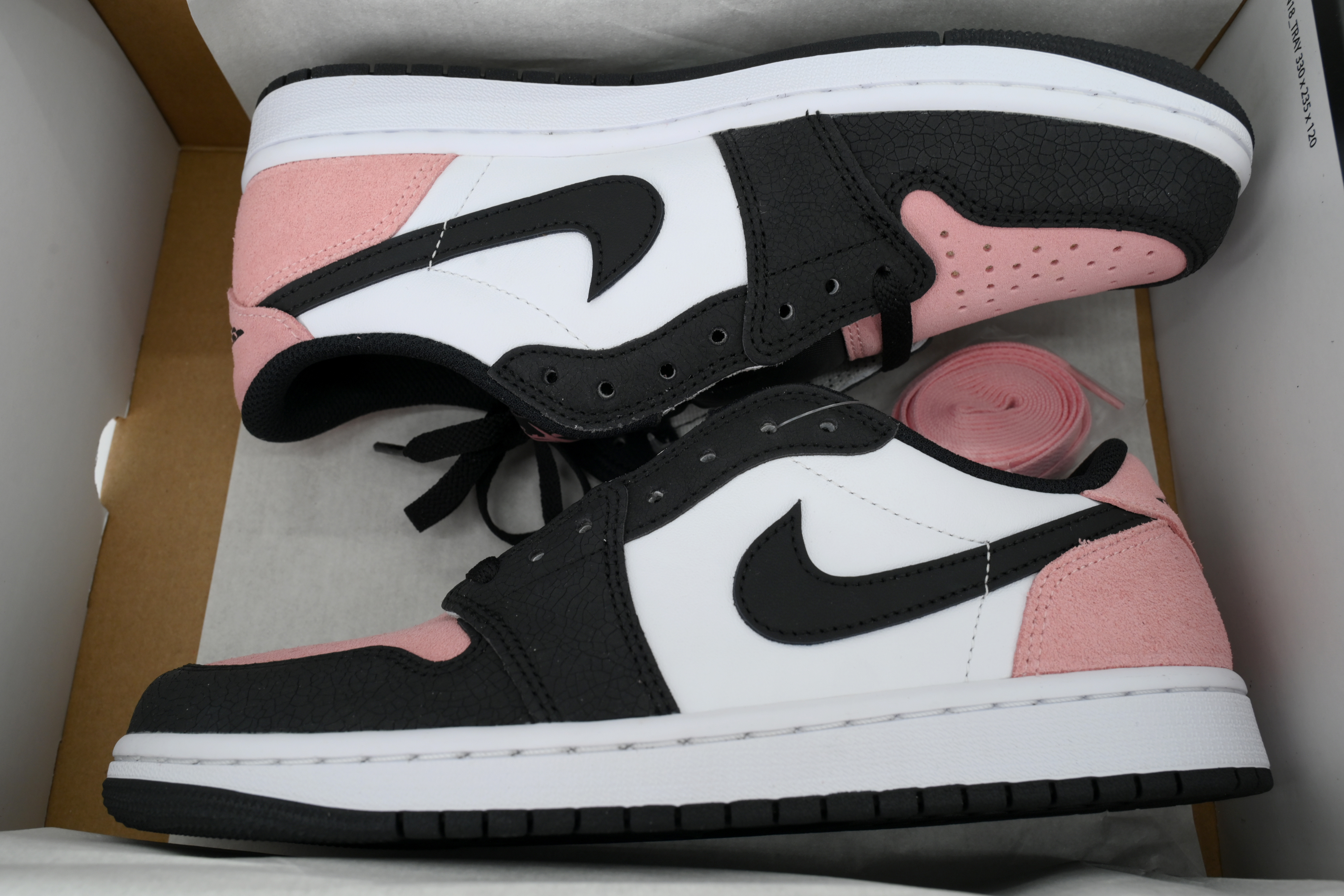 Air Jordan 1 Retro Low OG 'Bleached Coral' CZ0790-061